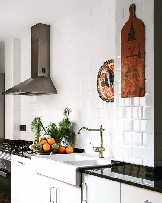 Design de bucătărie fără dulapuri de top: Pro, Contra și 45 de fotografii pentru inspirație 8978_14
