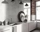 การออกแบบห้องครัวโดยไม่มีตู้ด้านบน: ข้อดีข้อเสียและ 45 รูปสำหรับแรงบันดาลใจ 8978_31