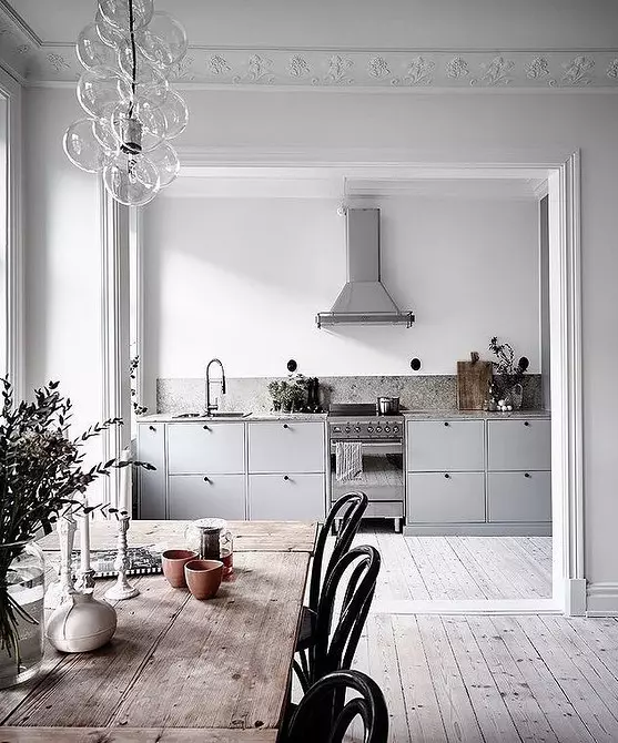 Kitchen Design sen Top Cabinets: Pros, Cons kaj 45 fotoj por inspiro 8978_32