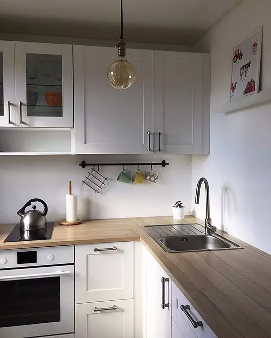 Pasirinkite laisvų rankų įrangą mažos virtuvės: patarimai ir 40+ stilingi pavyzdžiai 9041_88