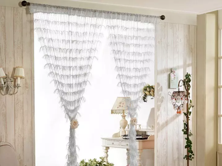 Choose decorative curtains on the doorway: design tips and 70 interesting examples 9077_116