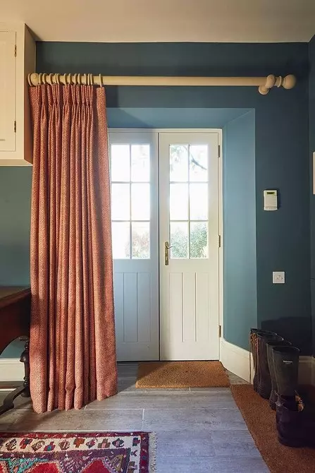 Choose decorative curtains on the doorway: design tips and 70 interesting examples 9077_140