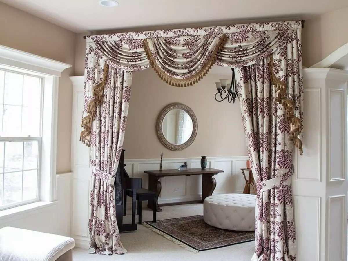 Choose decorative curtains on the doorway: design tips and 70 interesting examples 9077_82