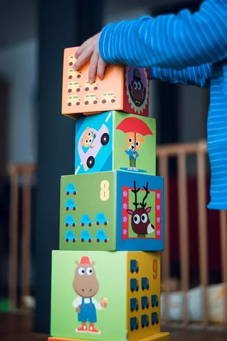 Bequeme Speicherung von Spielzeug im Kindergarten: 5 Regeln und visuelle Beispiele 9083_46