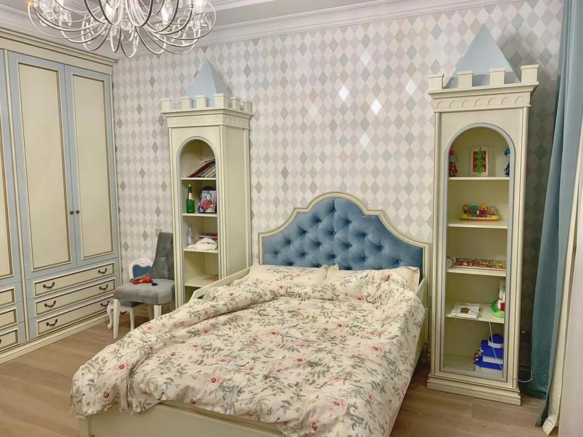 Classic Bedroom Design: Mga Tip sa Disenyo at 60+ Mga Larawan ng Mga Magagandang Solusyon 9129_28