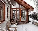 Landhäuser mit einer Veranda und einem Dachboden: Die Merkmale ihres Baus und 50 Fotos Beispiele 9157_59