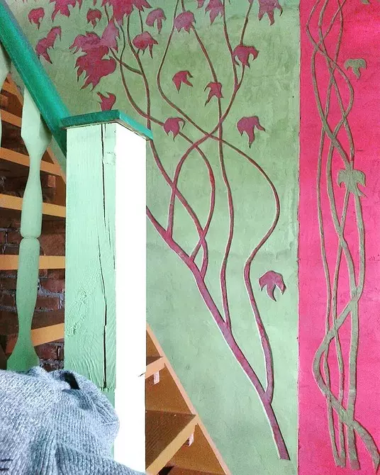 Jinis-jinis plester hiasan kanggo dekorasi tembok interior: tips kanggo milih lan 40 conto foto 9177_45