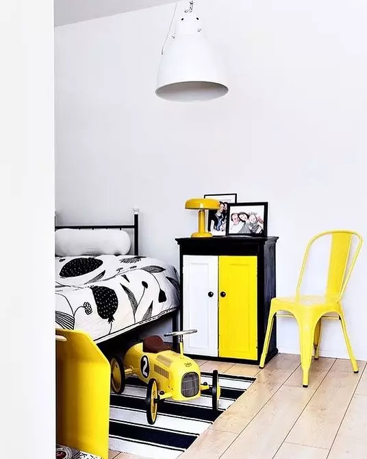 Kuning ing njero interior: 5 cara nggunakake warna sing cerah lan 55 conto inspirasi 9208_95