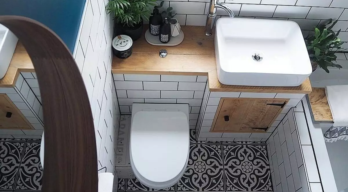 So legen Sie alles, was Sie brauchen, in einem winzigen Badezimmer: 13 Praktische Ideen