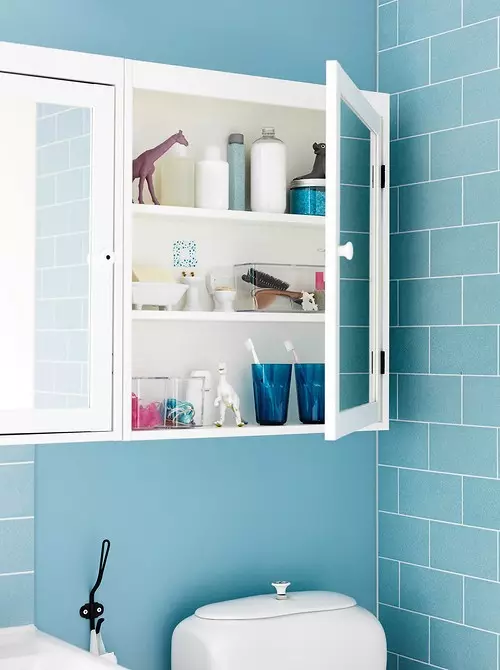 So legen Sie alles, was Sie brauchen, in einem winzigen Badezimmer: 13 Praktische Ideen 9237_43