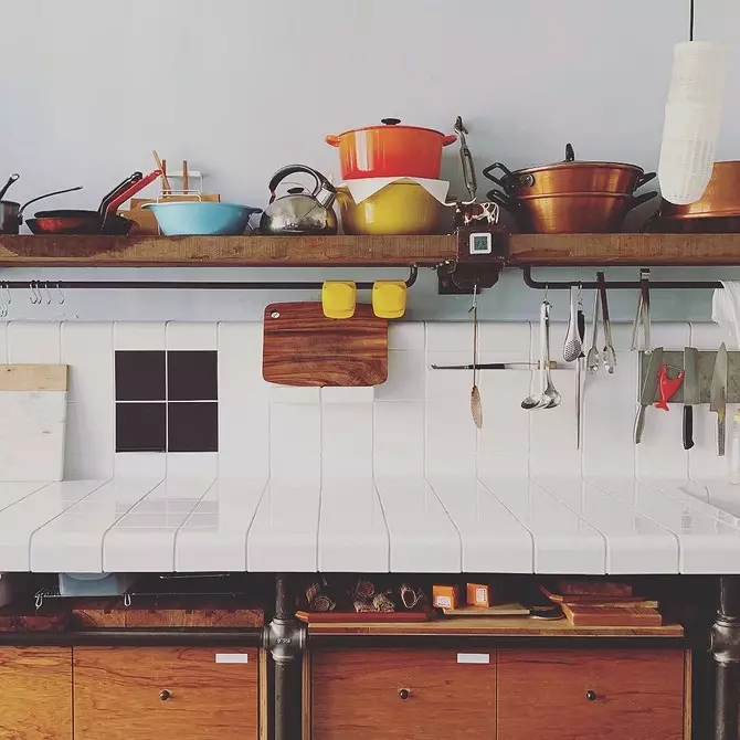 Tabletop z płytek w kuchni z własnymi rękami: instrukcje krok po kroku i przykłady inspiracji 9352_18
