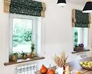 Romerske gardiner i køkkenet: Nuværende modeller, valgtips og 40 billeder i interiøret 9365_3