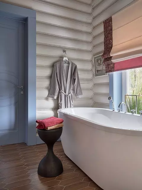 Badezimmer mit Schlafzimmerschlauch & ...