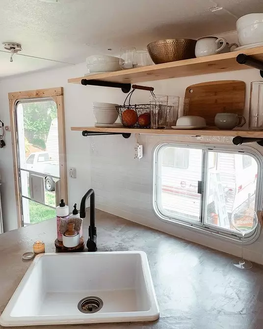 Before and after: 5 updated houses on wheels in which live is one pleasure 9384_22