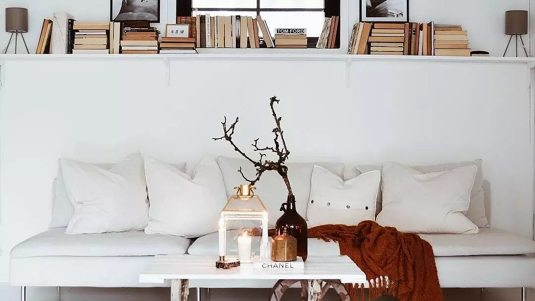 5 Viedie veidi, kā ietaupīt dzīvojamās istabas dizainu