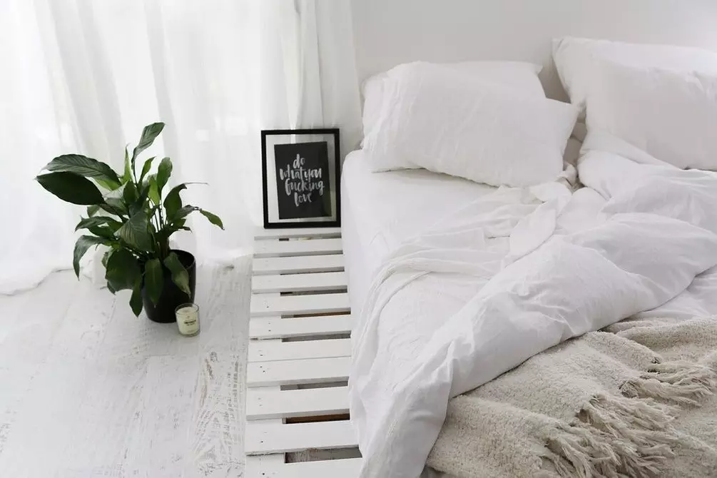 Πώς να κάνετε ανεξάρτητα ένα κρεβάτι από παλέτες: οδηγίες βήμα προς βήμα 9432_13