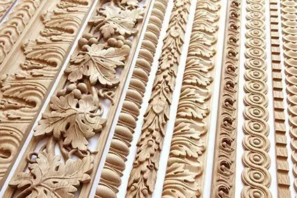 Vyrezávané platdrové pásma na oknách v drevenom dome: maternitym a inštalácia 9481_24