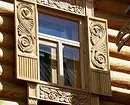 Izrezbarene platine na prozorima u drvenoj kući: maternitym i instalacija učinite to sami 9481_59