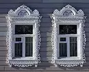 Izrezbarene platbands na prozorima u drvenoj kući: materinym i instalirati to učiniti sami 9481_6