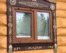 Vyřezávané platbandy na oknech v dřevěném domě: maternity a nainstalovat to sami 9481_60