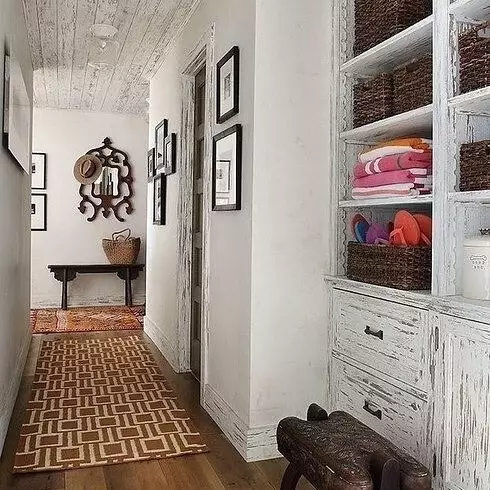 Créez un intérieur du couloir dans le style de Provence: comment faire tout va bien 9503_83