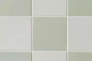 What to livel the seams between tiles in the bathroom? 9505_1