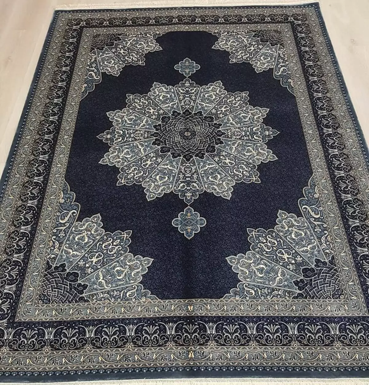 Короткий гід по видам килимів: від матеріалів до плетіння 9590_17