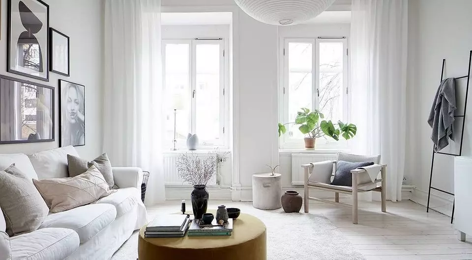 Falsh window, mirrors on slopes and 7 more techniques that help make the room lighter