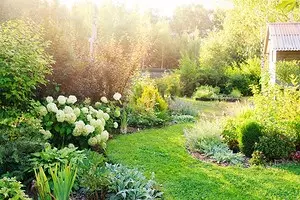 타이어 없음 : 자연 관심사가있는 정원 장식을위한 6 가지 아이디어 9628_1
