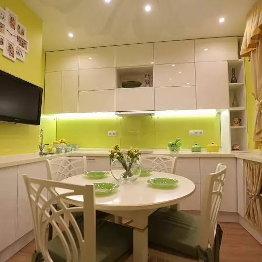 Дизайн натяжної стелі на кухні: 40 сучасних варіантів 9666_28