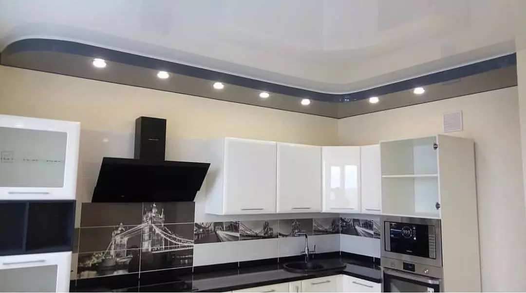 Stretch strop dizajn u kuhinji: 40 modernih opcija 9666_82