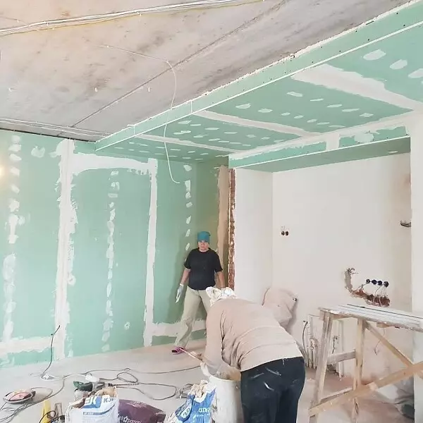Further decoration of plasterboard