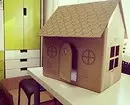 Gjør et dukkehus fra boksen med egne hender: Instruksjoner for å skape en uvanlig innredning 9712_98