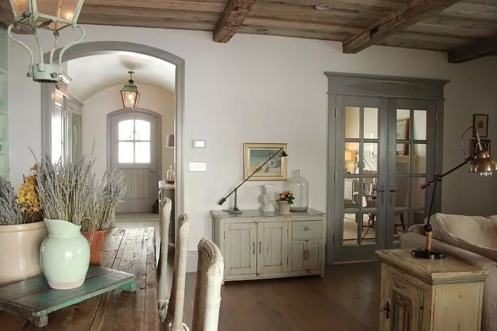 Interiør i stuen i Provence: 70 + bilder og tips om design 9730_37