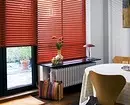 Cortinas na cozinha com uma varanda: 14 opções de design 9760_42