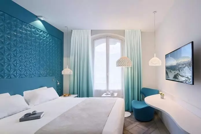 Couleur turquoise dans la chambre à coucher Intérieur: 70 idées fraîches avec photos 9773_102