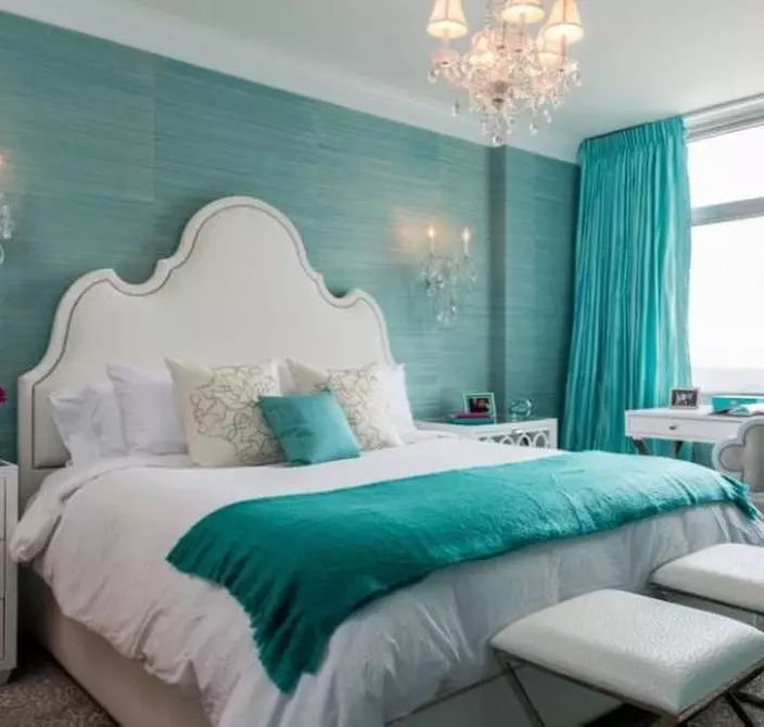 Warna pirus dalam interior kamar tidur: 70 ide segar dengan foto 9773_131