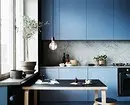 White and Gray: 25+ Prachtige keukens met gekleurde gevels 9815_11