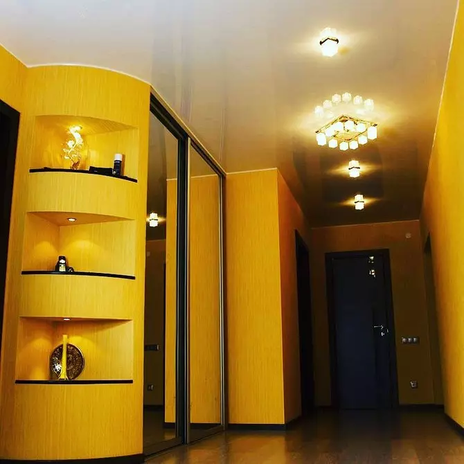 בחר את התקרה למתוח במסדרון: סוגי ואפשרויות עיצוב עם תמונות 9838_86