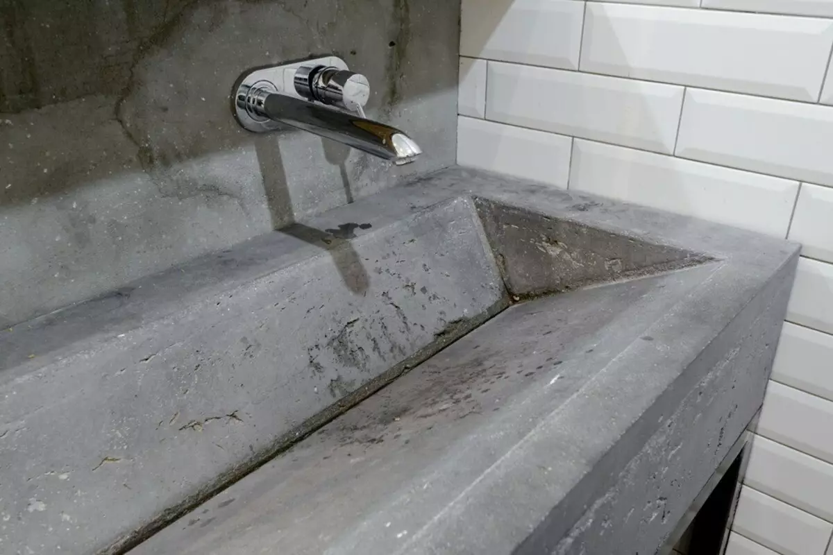 Ванны пакой у стылі лофт: гід па выбары матэрыялаў і аксесуараў 9874_95