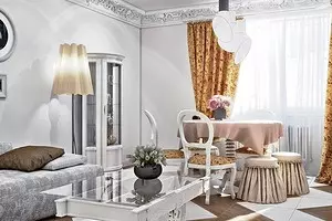 Apartamento en blanco de nieve para tres generaciones decoradas en el espíritu del romanticismo clásico. 9886_1