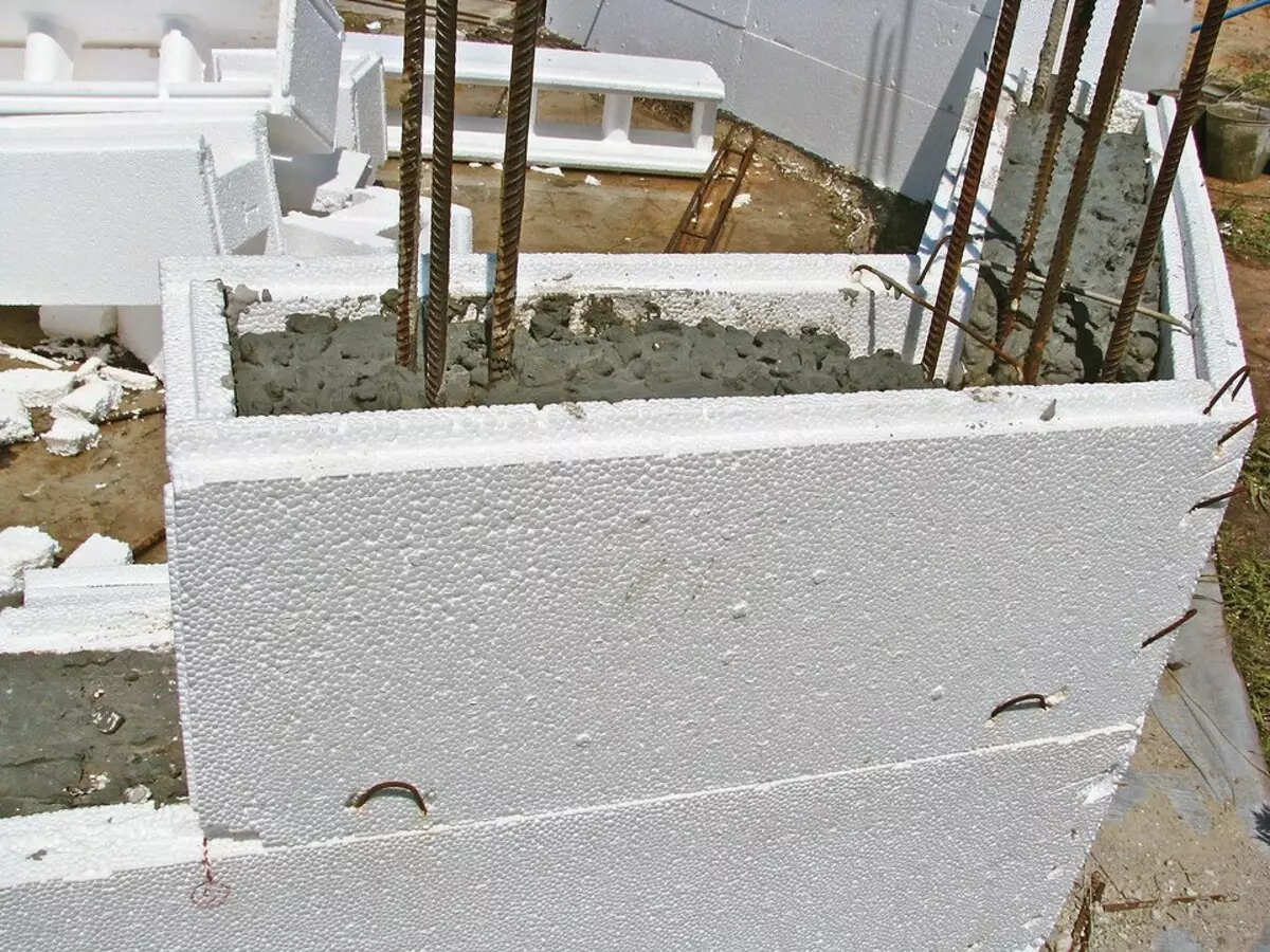 Thermoblocks protect concrete from b & ...