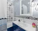 Salle de bain avec mobilier bleu et tuiles-patchwork 9929_3