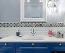 Salle de bain avec mobilier bleu et tuiles-patchwork 9929_5