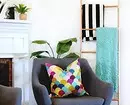 From the sofa to pillows: 16 things for the interior of the living room, which can be made with their own hands 9930_41