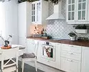 Hauben in der Küche Interieur: 30+ Design-Ideen für harmonische Unterkünfte 9935_18