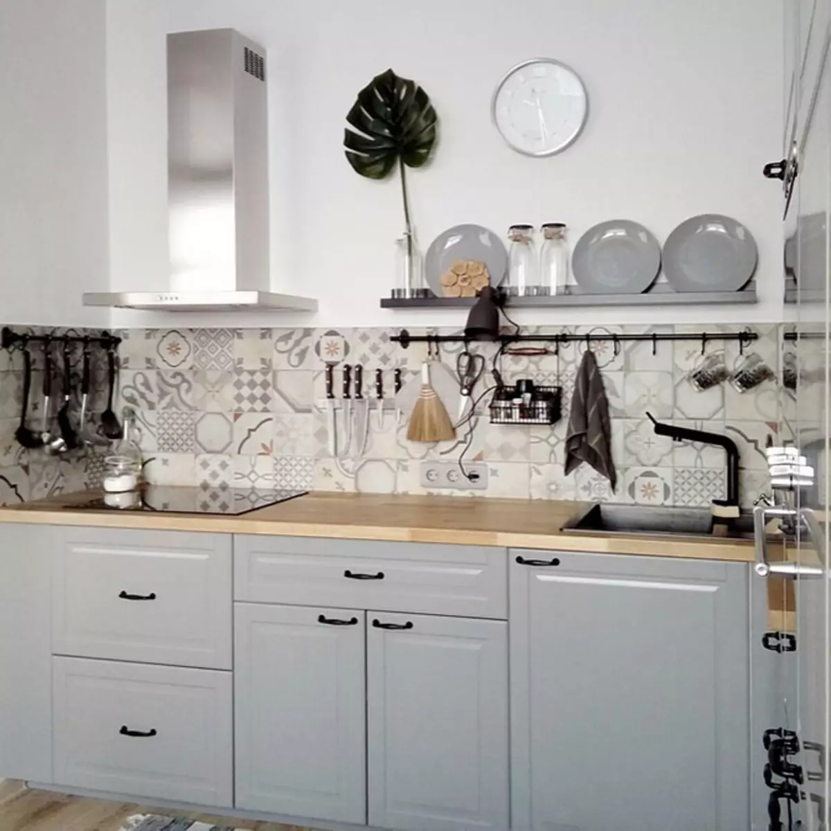 Hoods no interior da cozinha: 30+ idéias de design para acomodação harmoniosa 9935_5
