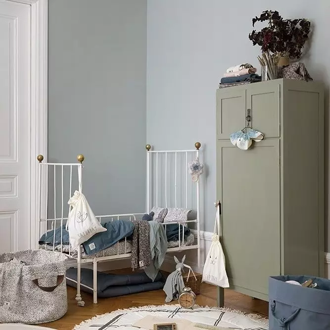 Gaya Skandinavia di interior kamar tidur: 50 contoh indah 9947_91
