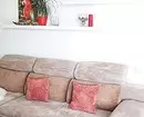 Bagaimana untuk menghiasi dinding di atas sofa: idea yang mudah dan rumit 9959_30