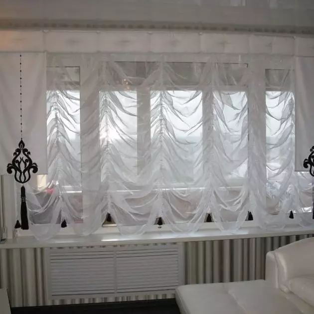 Elija cortinas cortas a la ventana en el dormitorio: 50 mejores opciones con fotos 9978_47